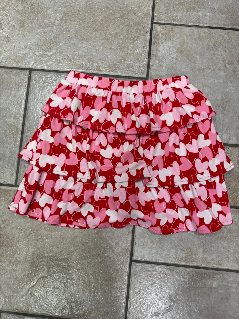 Size 12 girls Gymboree heart skirt. Valentines skirt.
